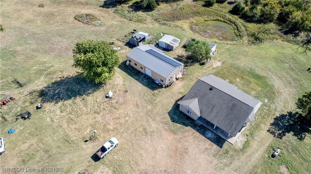 99821 4621 Road, Sallisaw, OK 74955