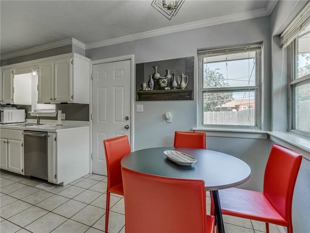 10833 N Utica Drive, The Village, OK 73120