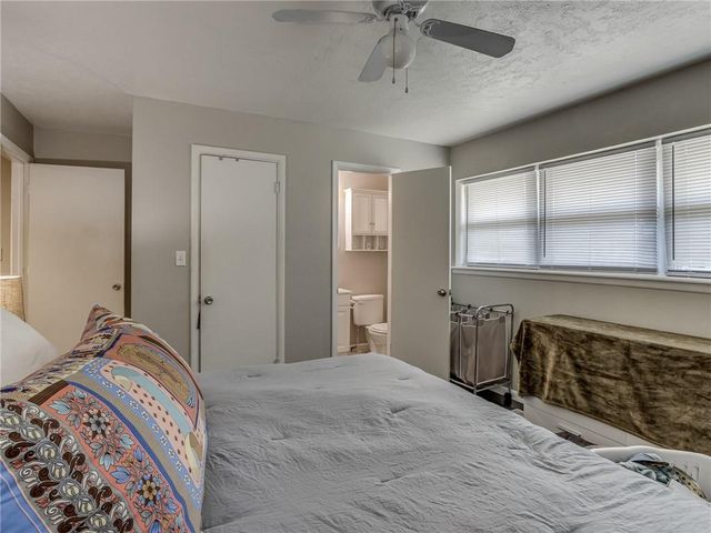 10833 N Utica Drive, The Village, OK 73120