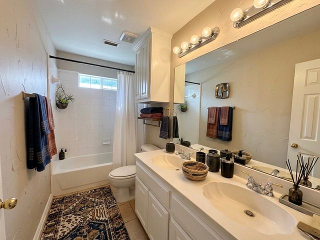 532 Silver Maple Drive, Irving, TX 75063