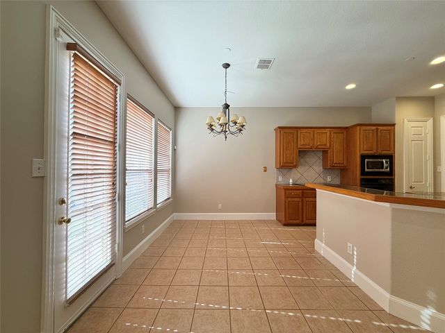 532 Silver Maple Drive, Irving, TX 75063