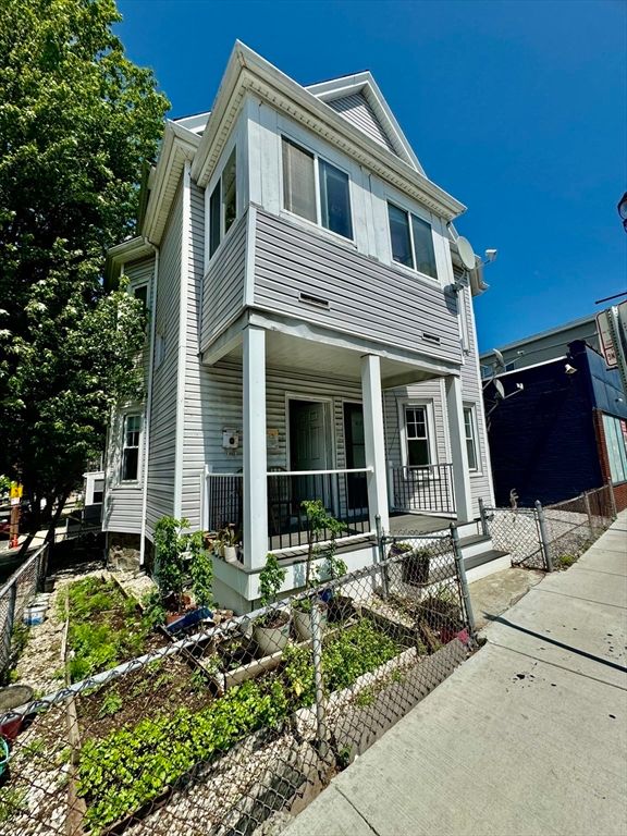 437 Ferry St 1, Everett, MA 02149