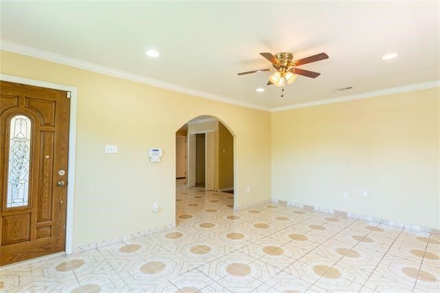 2746 Kingston Street, Dallas, TX 75211