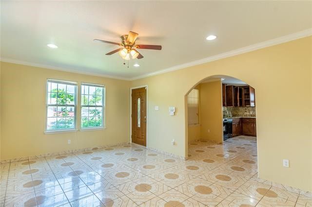 2746 Kingston Street, Dallas, TX 75211