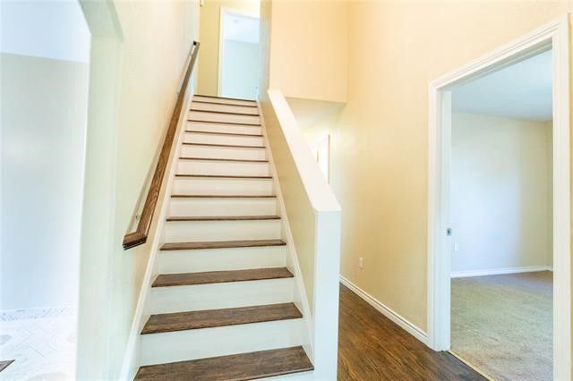 2746 Kingston Street, Dallas, TX 75211