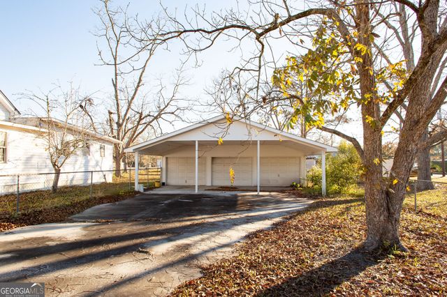 1609 Hall Street, Waycross, GA 31503