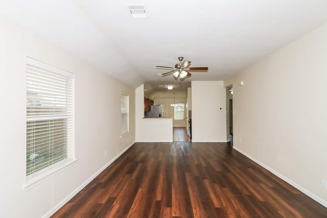 19235 Sandelford, Katy, TX 77449