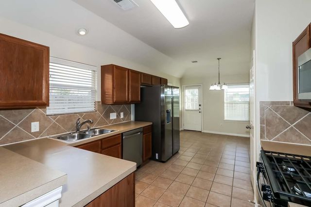 19235 Sandelford, Katy, TX 77449