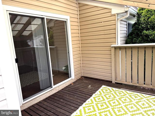 1538 KENSINGTON DR, Hagerstown, MD 21742