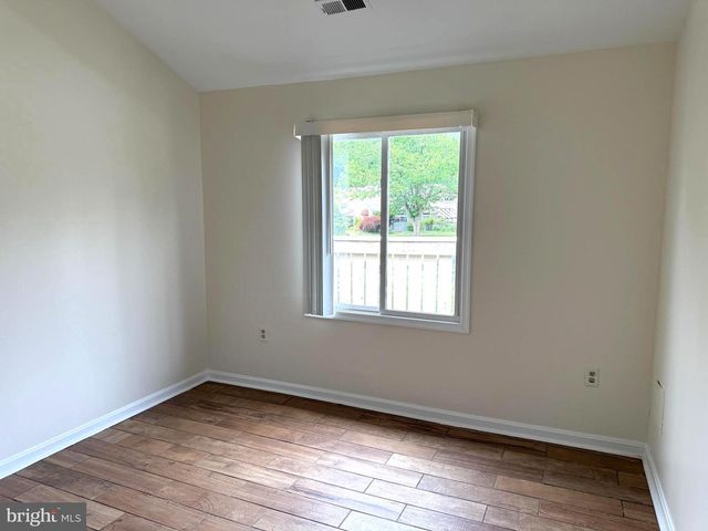 1538 KENSINGTON DR, Hagerstown, MD 21742