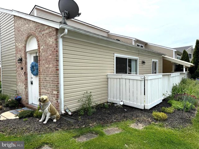 1538 KENSINGTON DR, Hagerstown, MD 21742