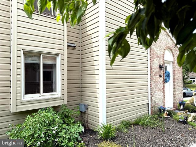 1538 KENSINGTON DR, Hagerstown, MD 21742