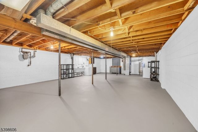 1416 Dominic St, Manville Boro, NJ 08835