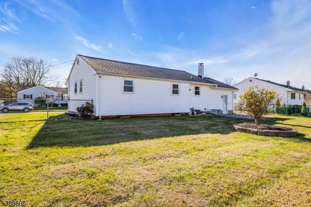 1416 Dominic St, Manville Boro, NJ 08835