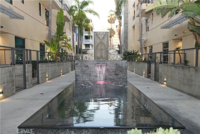 133 The Promenade N. North 115, Long Beach, CA 90802
