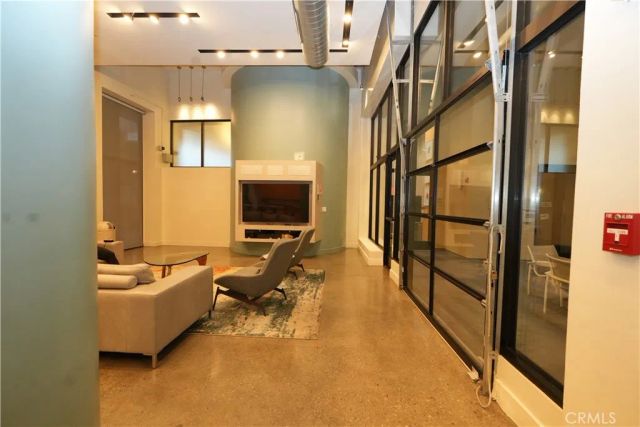 133 The Promenade N. North 115, Long Beach, CA 90802