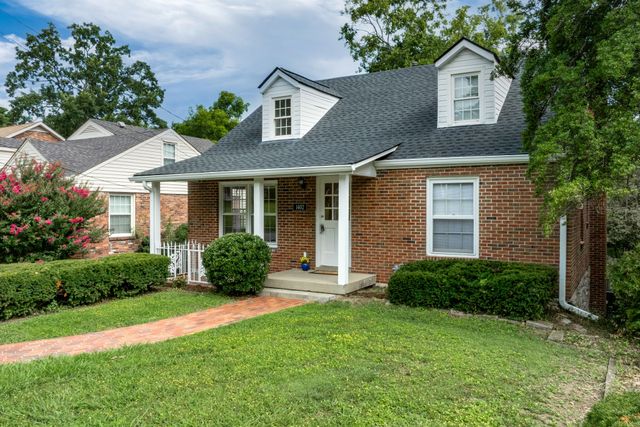 1402 Grandview Drive, Nashville, TN 37215