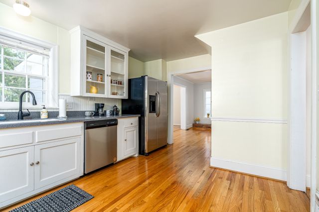 1402 Grandview Drive, Nashville, TN 37215