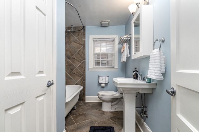1402 Grandview Drive, Nashville, TN 37215