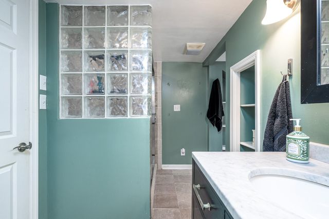 1402 Grandview Drive, Nashville, TN 37215