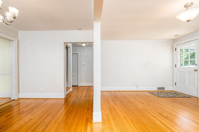 1402 Grandview Drive, Nashville, TN 37215