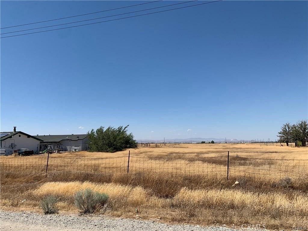 Image 2 of property listing at 0 Vac/Lancaster Blvd/Vic 45th St, Lancaster, CA 93535