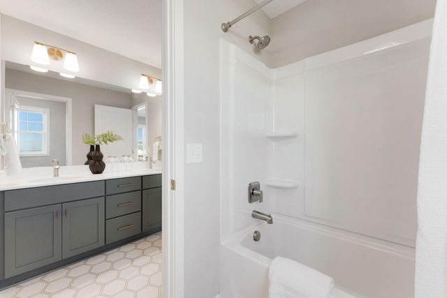 15764 Aquila Avenue, Savage, MN 55372