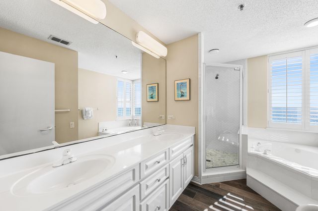 8515 Gulf Boulevard 11C, Navarre, FL 32566