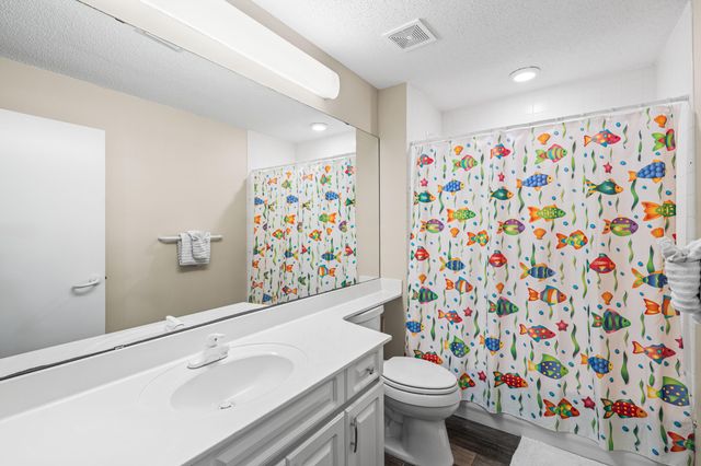 8515 Gulf Boulevard 11C, Navarre, FL 32566