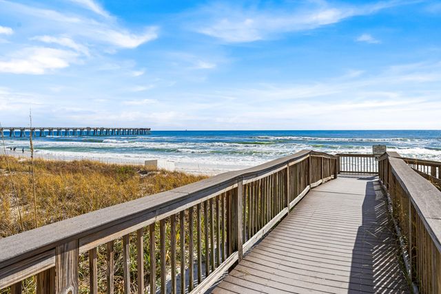 8515 Gulf Boulevard 11C, Navarre, FL 32566