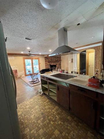2320 Los Robles Drive, Grapevine, TX 76051