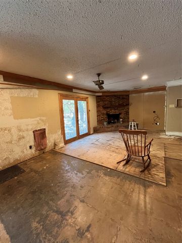 2320 Los Robles Drive, Grapevine, TX 76051