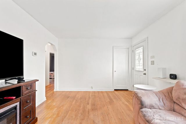 211 Martin Avenue, Clifton, NJ 07012