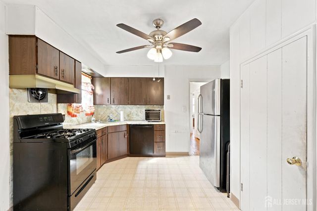 211 Martin Avenue, Clifton, NJ 07012