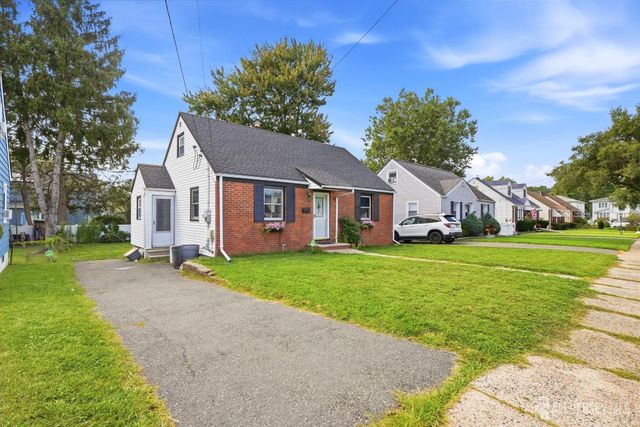 211 Martin Avenue, Clifton, NJ 07012