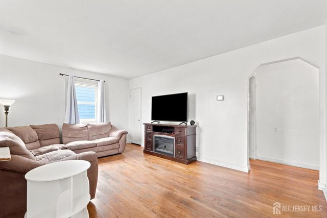 211 Martin Avenue, Clifton, NJ 07012