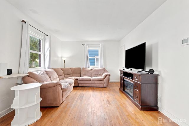 211 Martin Avenue, Clifton, NJ 07012