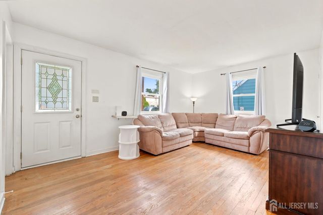 211 Martin Avenue, Clifton, NJ 07012