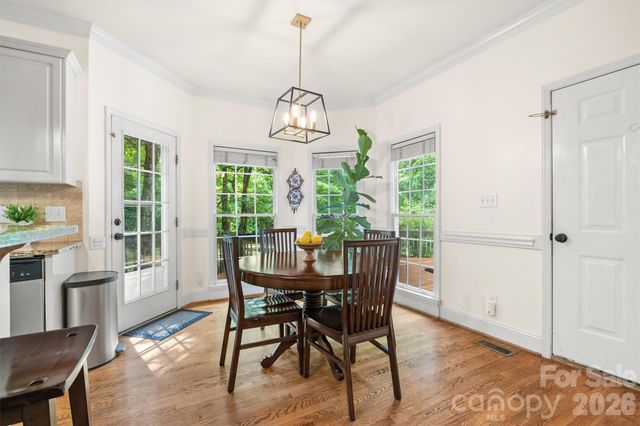 5501 Providence Glen Road, Charlotte, NC 28270