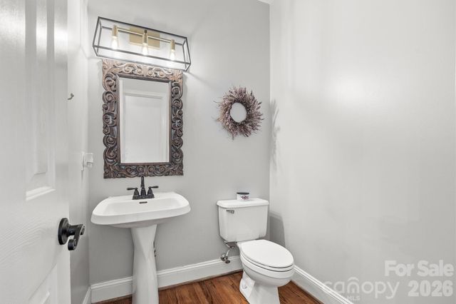 5501 Providence Glen Road, Charlotte, NC 28270