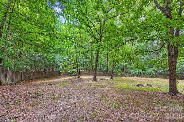 5501 Providence Glen Road, Charlotte, NC 28270