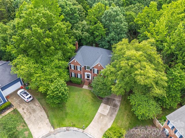 5501 Providence Glen Road, Charlotte, NC 28270