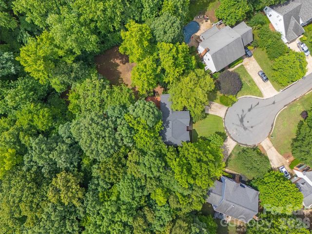 5501 Providence Glen Road, Charlotte, NC 28270