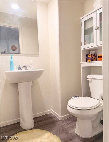 492 Waterfall Cove Court, Henderson, NV 89002