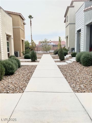 492 Waterfall Cove Court, Henderson, NV 89002