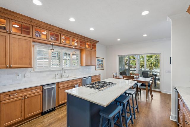 16 Intracoastal Court, Isle Of Palms, SC 29451