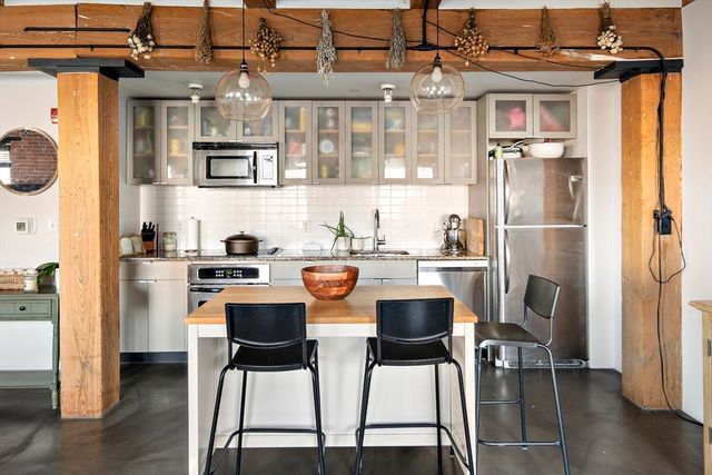 90 Wareham St 306, Boston, MA 02118