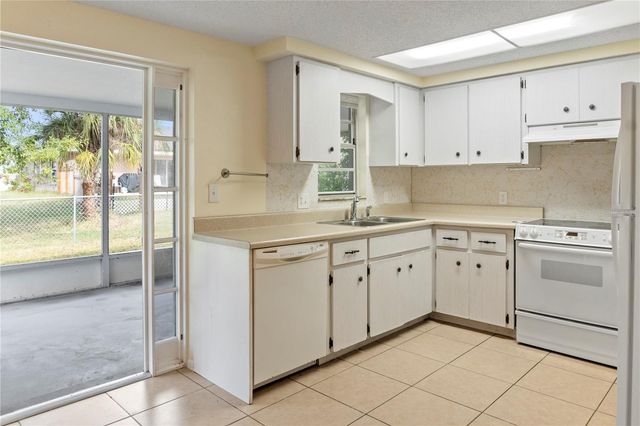340 PERIWINKLE ROAD, Venice, FL 34293