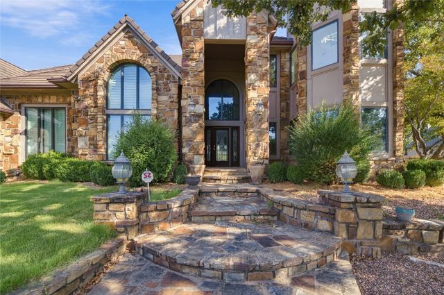 4825 W Oak Leaf Drive, Tulsa, OK 74132