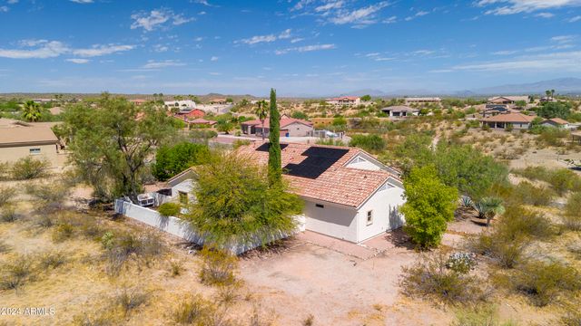 2825 W PINTO Place, Wickenburg, AZ 85390